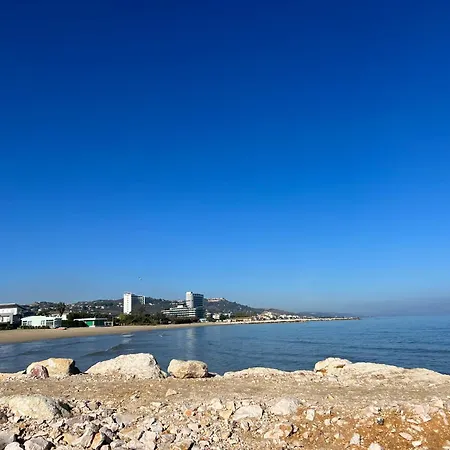 Veronica Apartment *